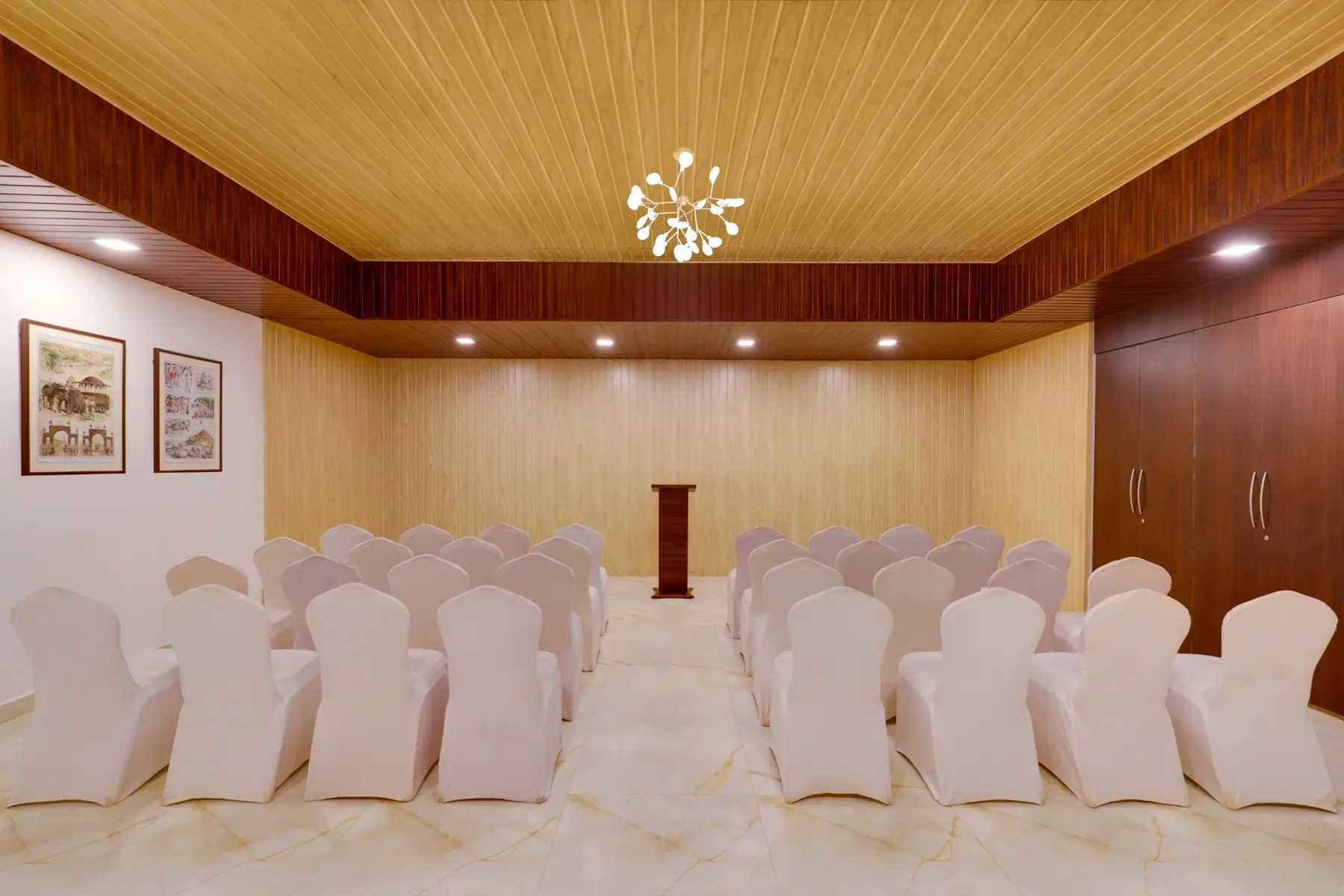 ONYX 2 meeting hall