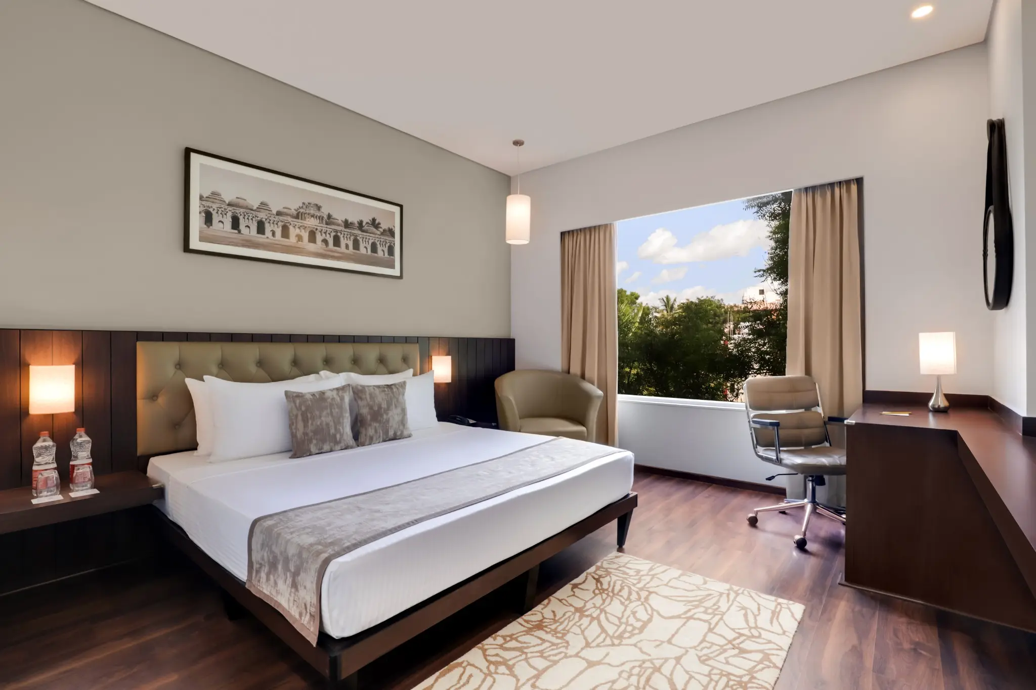 Superior Queen Room at The Phlox